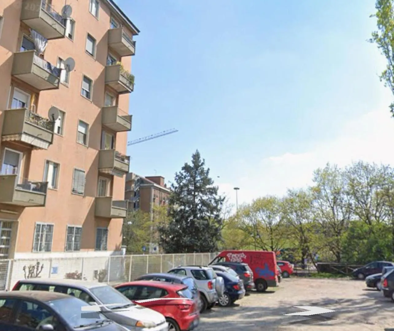 Modern Apartment With Balcony And Free Parking Close To The Metro Milán